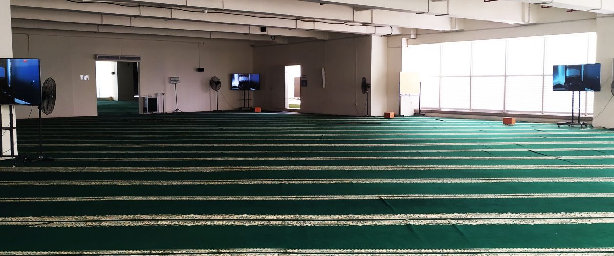 Area luar MAsjid Nur salma